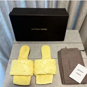 Bottega Veneta Lemon Quilted Slides